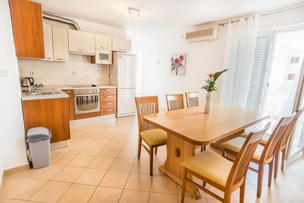 Apartments Basilea Biograd Na Moru