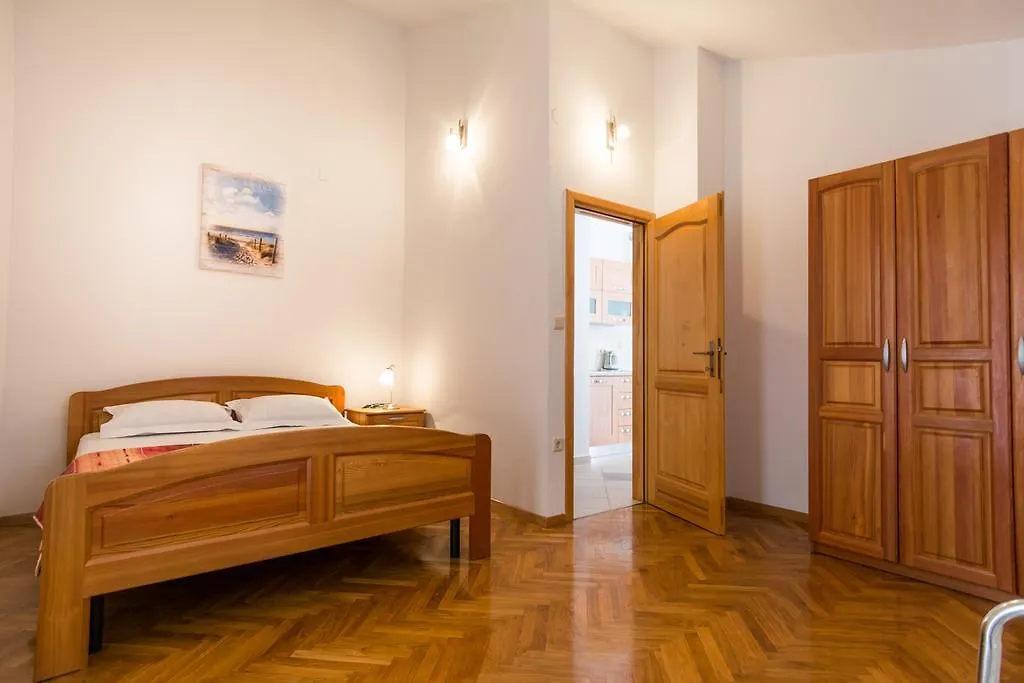 Apartments Basilea Biograd Na Moru