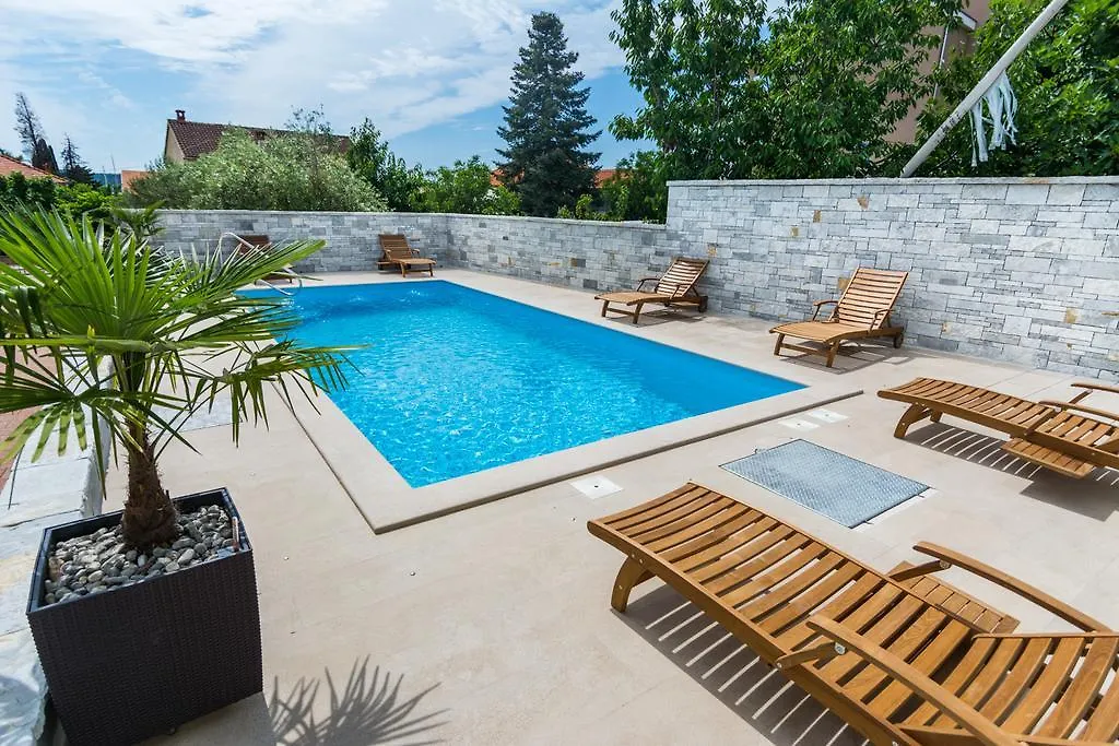 Apartments Basilea Biograd Na Moru