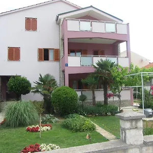 Karlo & Ema Apartment